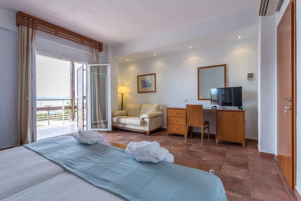 Xenia Ouranoupolis Hotel Exterior photo