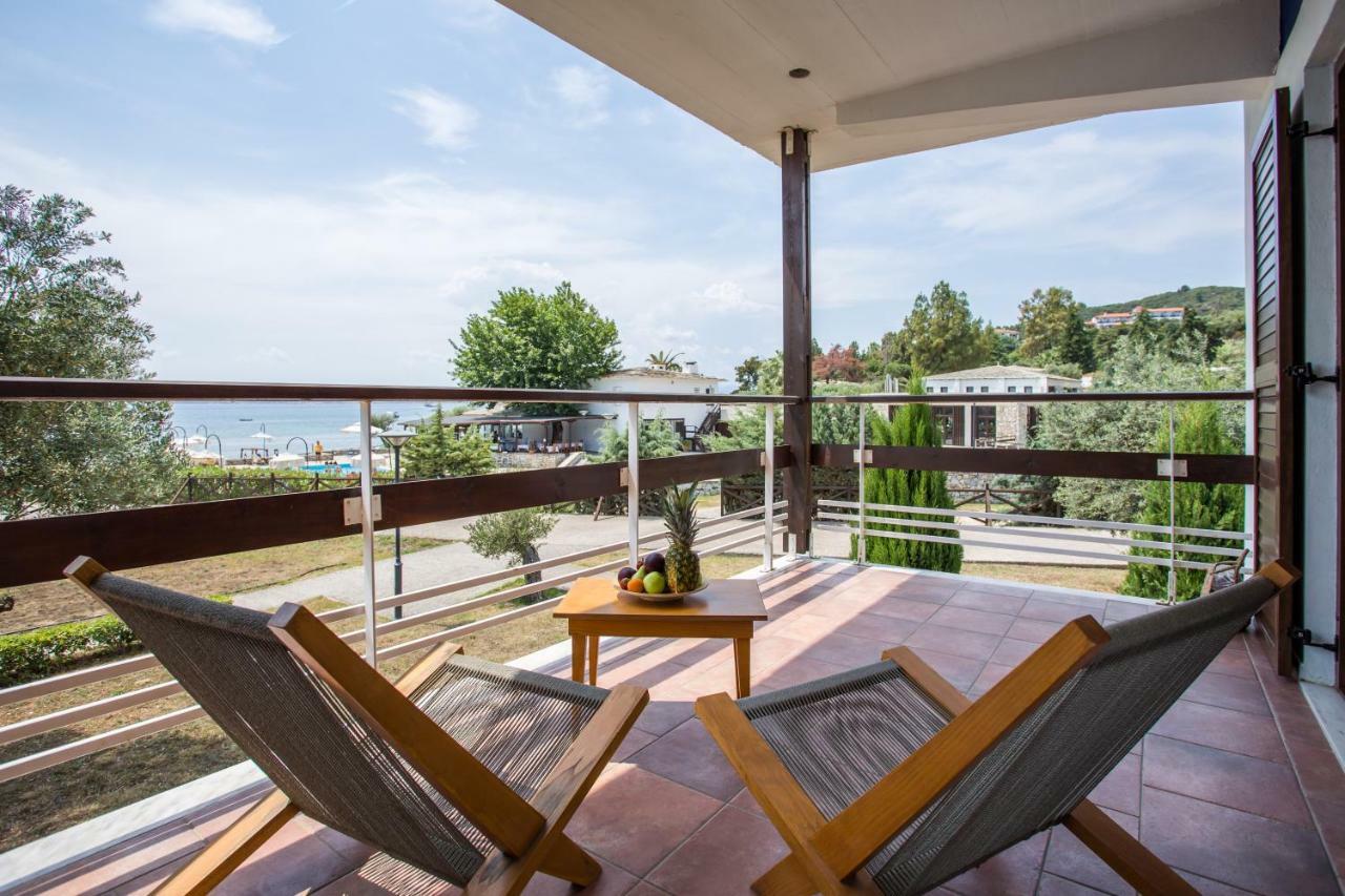 Xenia Ouranoupolis Hotel Exterior photo