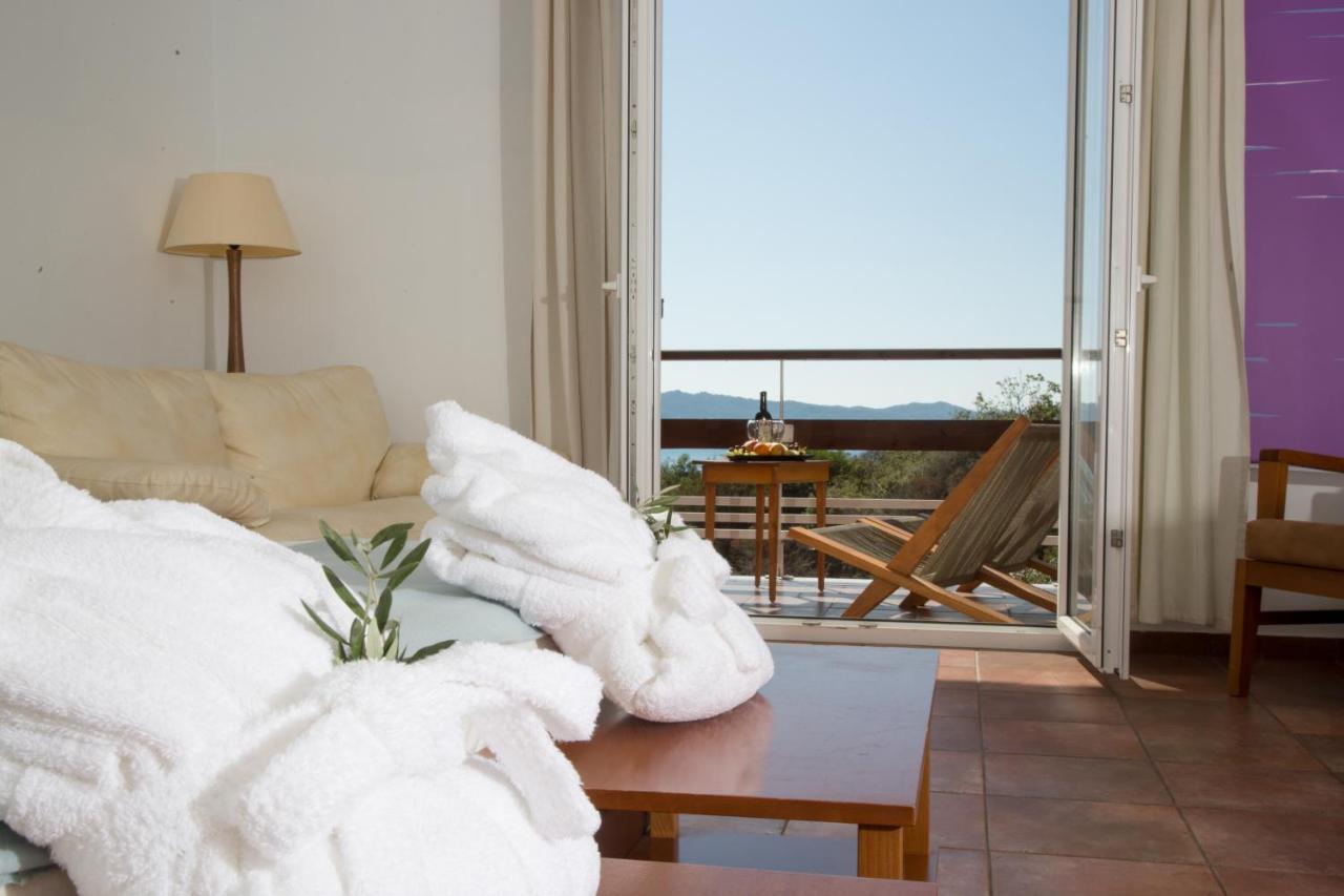 Xenia Ouranoupolis Hotel Exterior photo